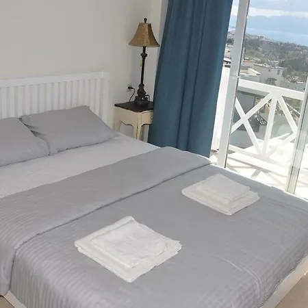 וילה Sleeps 6 Pool Air Con Wifi *